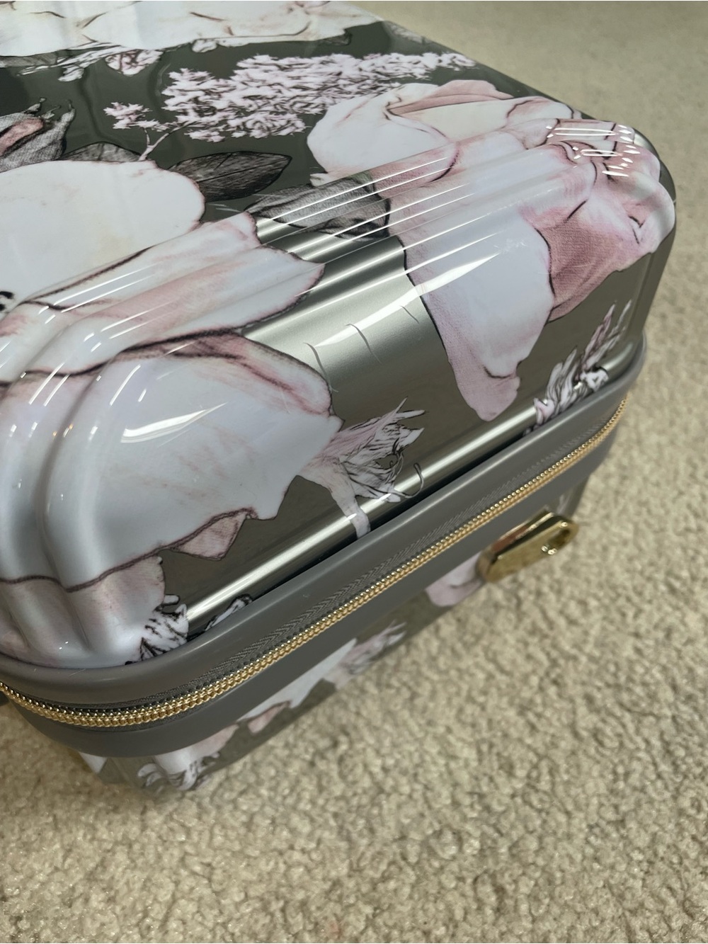 NWT Triforce Floral Hard-Shell Cosmetic Case Luggage in Gray and Pink - Picture 5 of 6